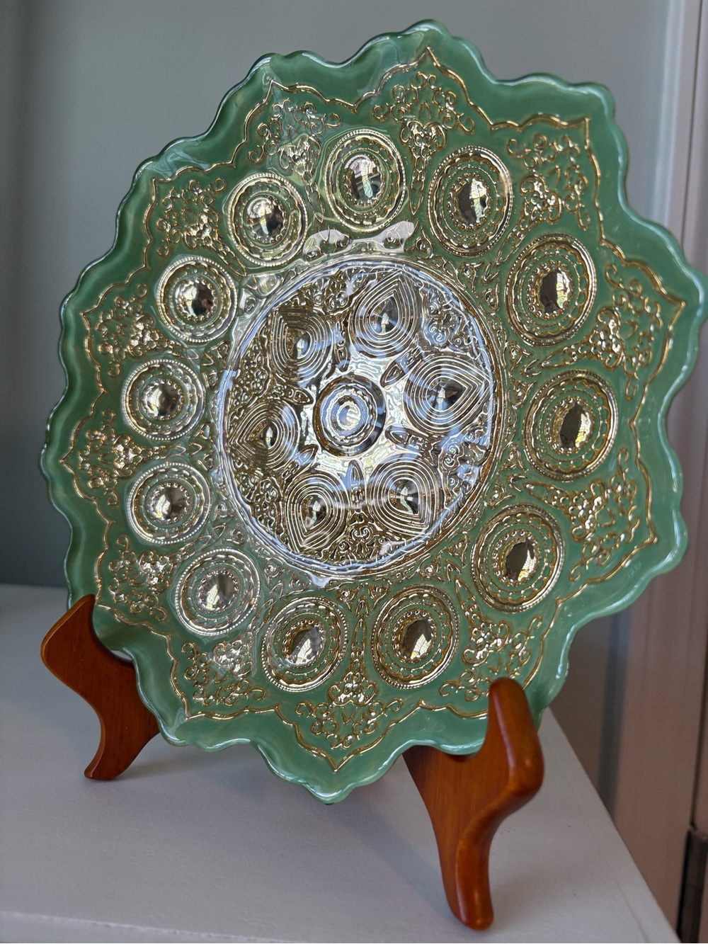 Decorative Green Glass Accent Plate with Gold Detailing 8.5” Diameter